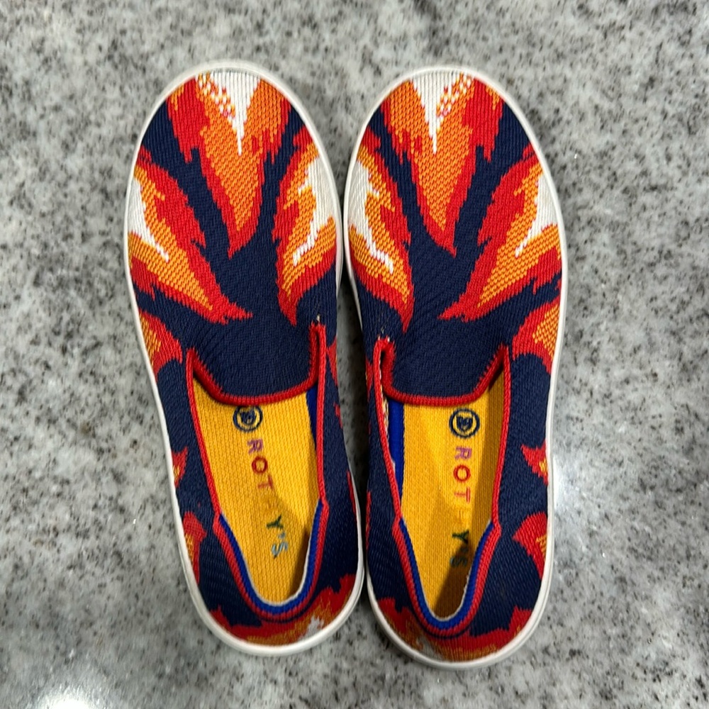 Navy Flame kids Rothy’s shoes